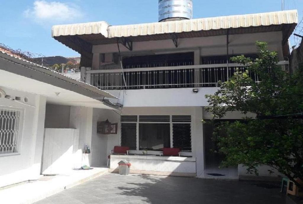 Graha Teras Syariah Hotel Surabaya Bagian luar foto