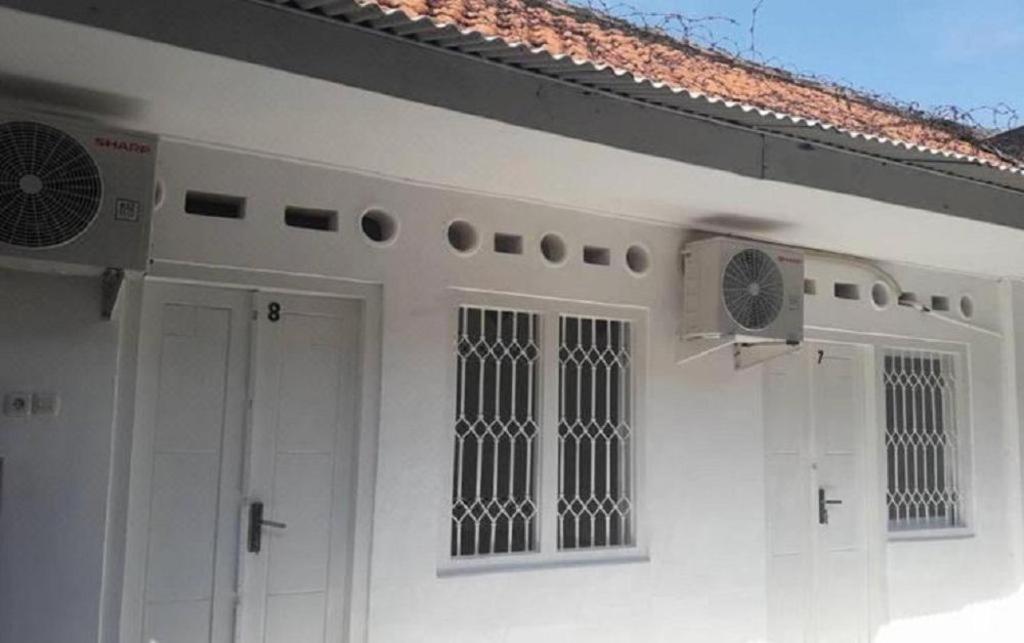 Graha Teras Syariah Hotel Surabaya Bagian luar foto